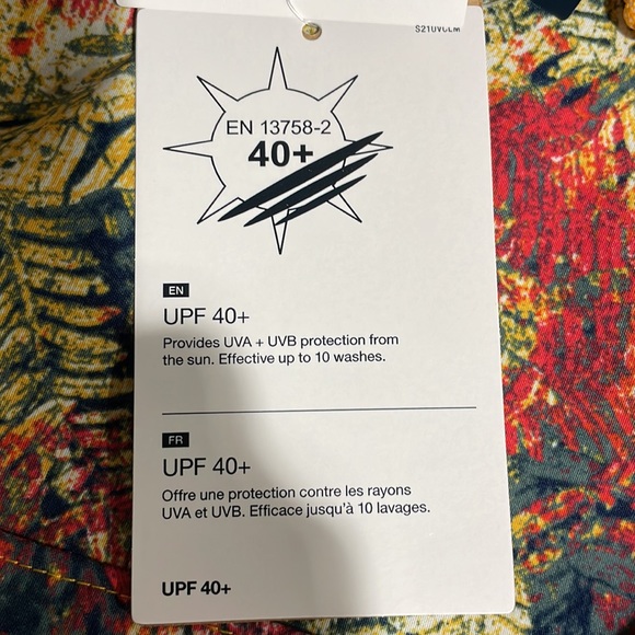 Brand new and perfect for Spring, The North Face camo leaf print anorak. - Picture 9 of 10